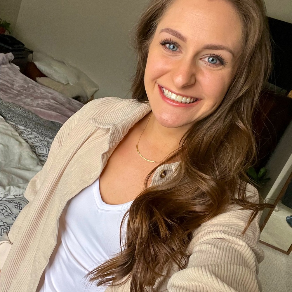 Meet your Posher, Courtney